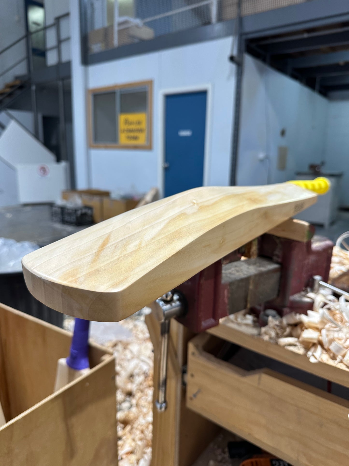 JPGavan Featherblade Cricket Bat - 049