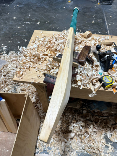 JPGavan Featherblade Cricket Bat - 052