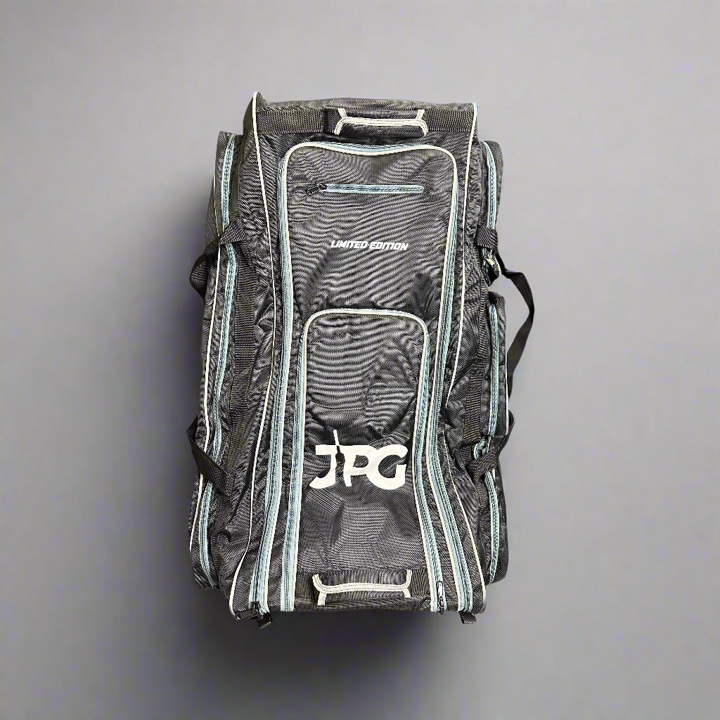 JPGavan Limited Edition roller kit bag