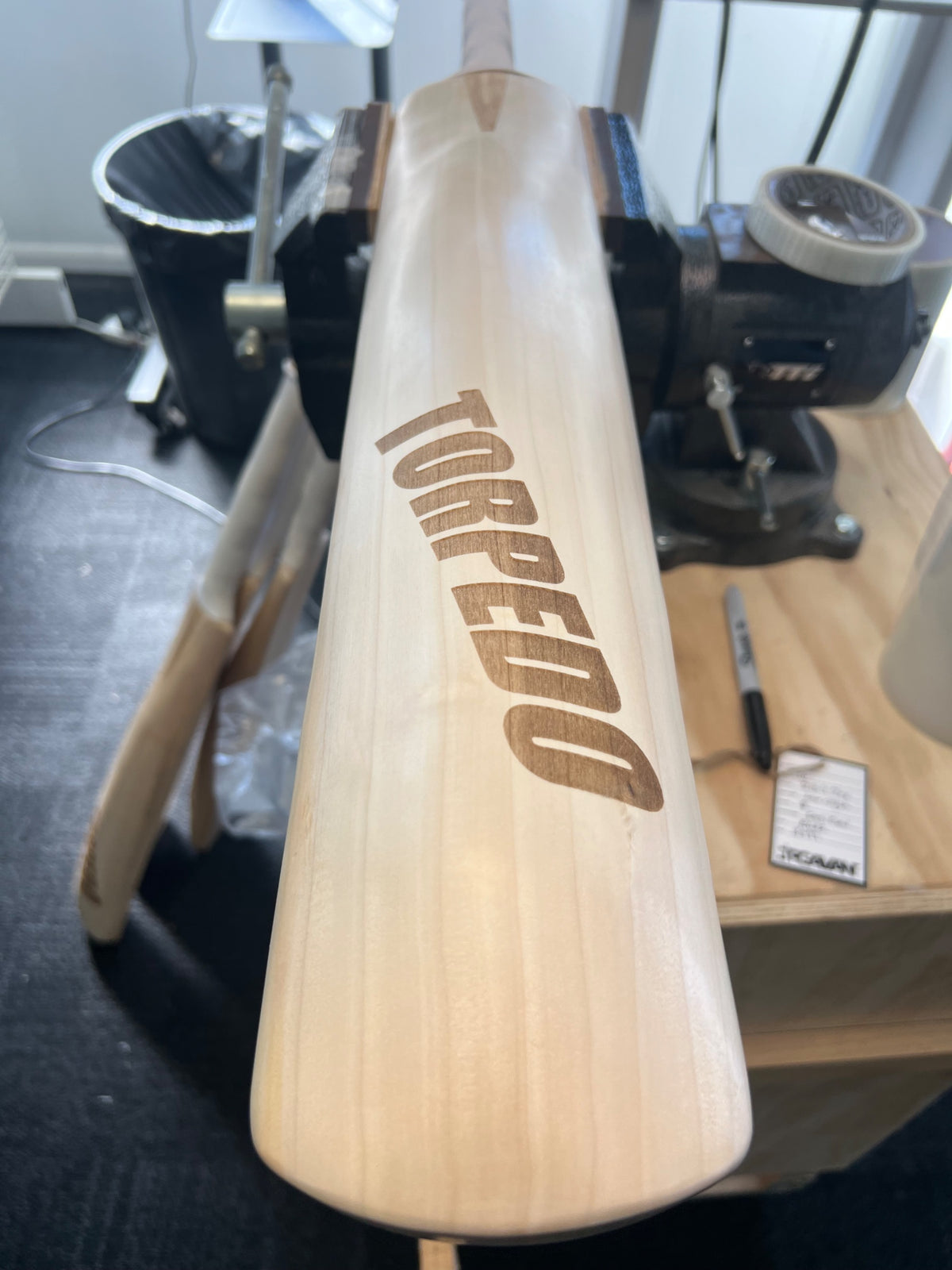 JPGavan Performance Cricket Bat - B032 toe