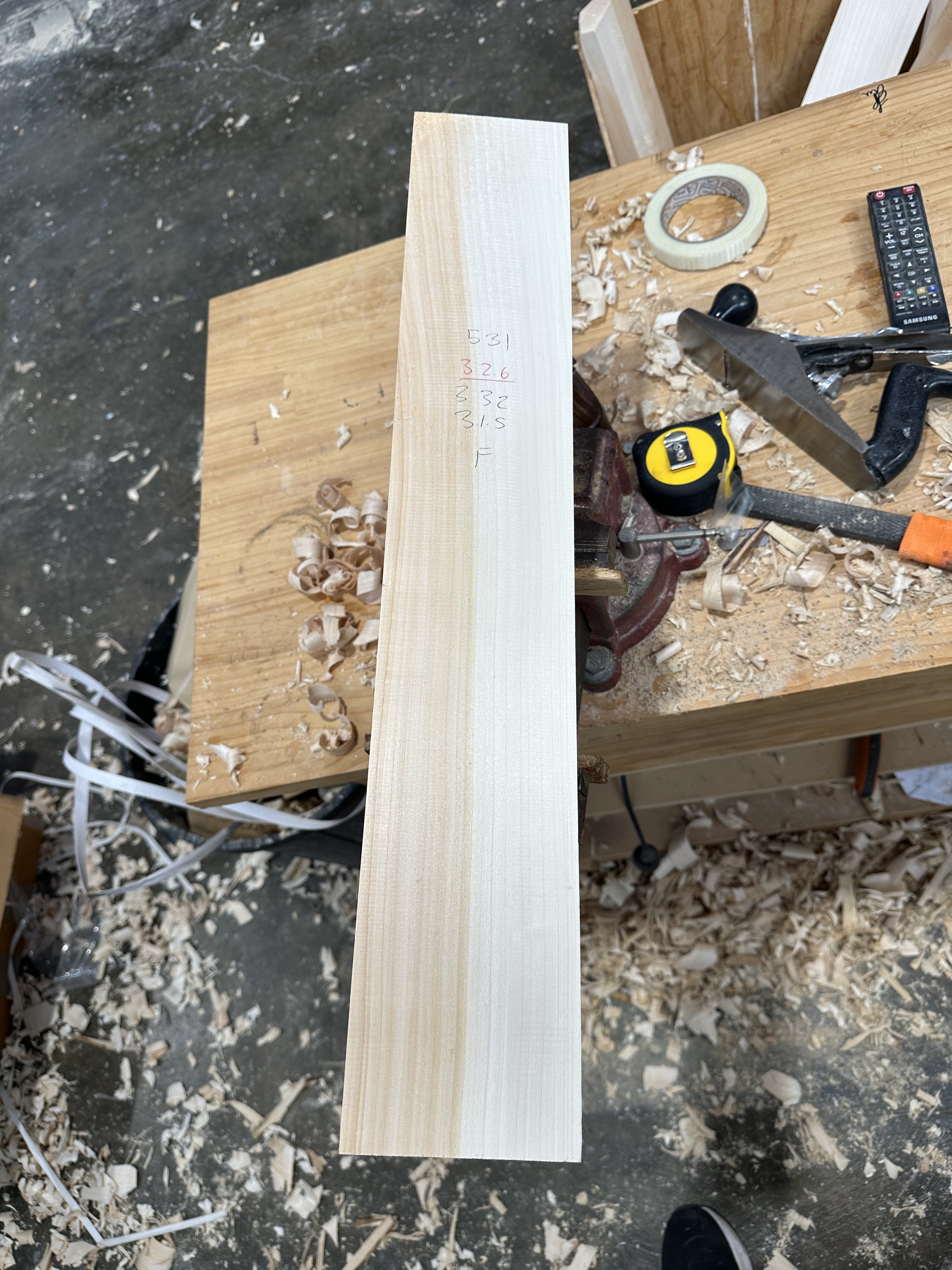 JPGavan Featherblade cleft 531