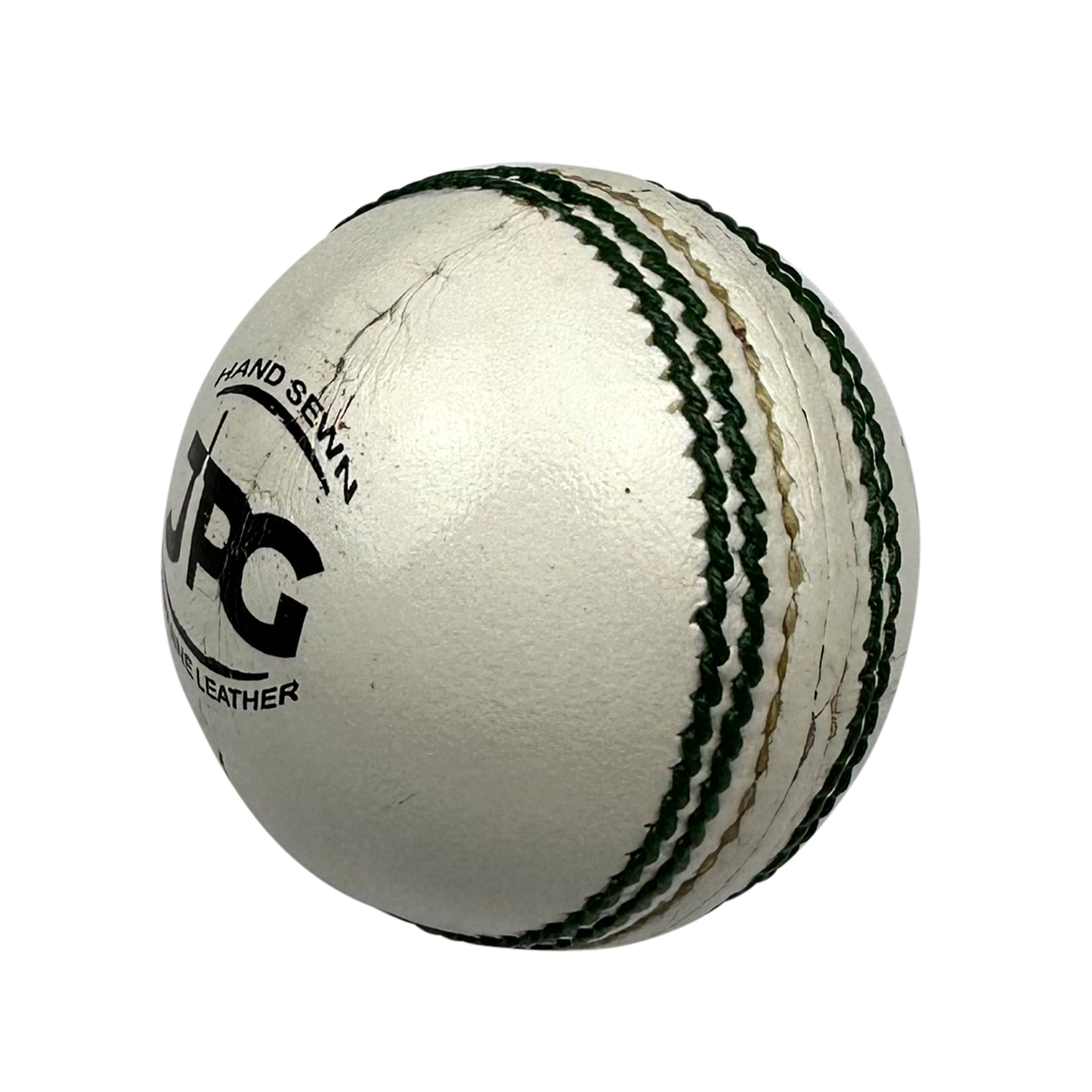 JPGavan 4 piece cricket ball 156 gram (white)