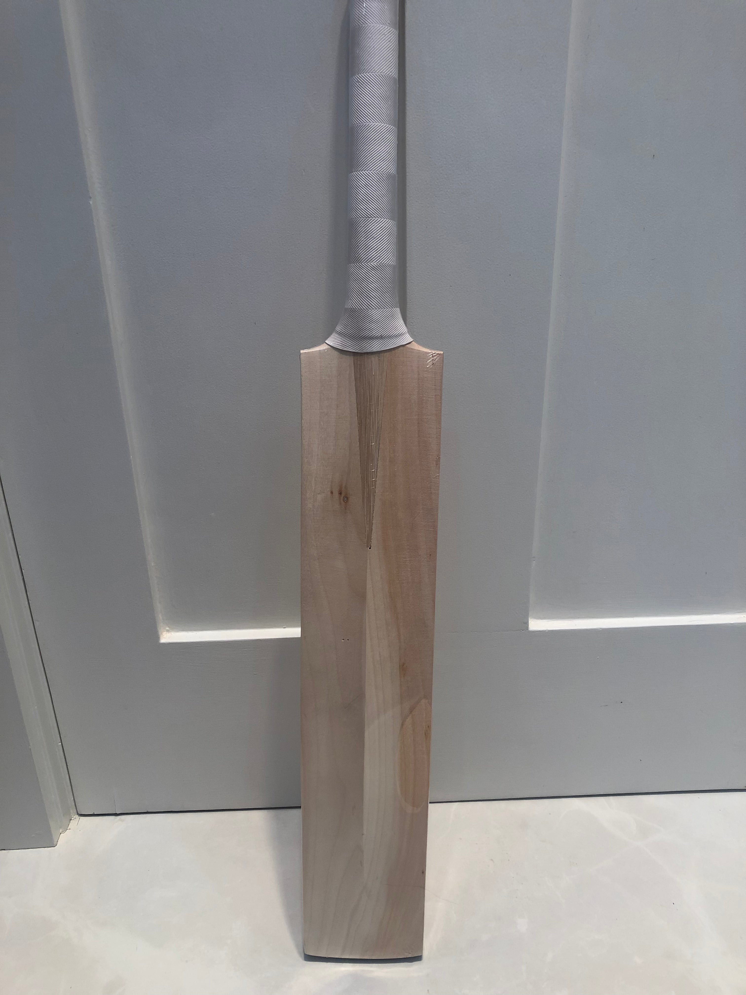 JPGavan Little Ripper Cricket Bat - 63
